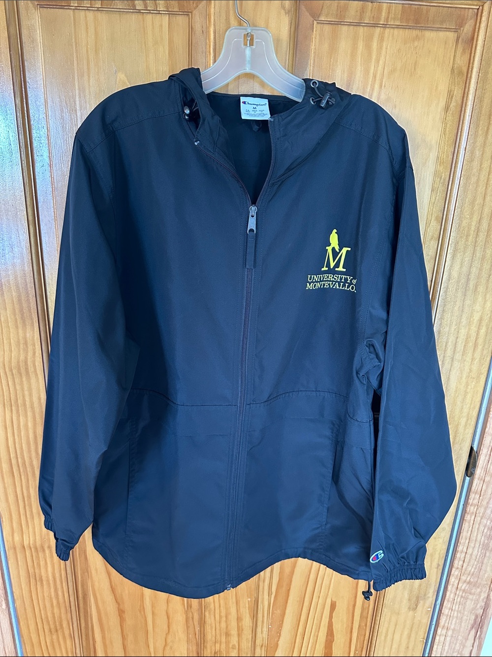 NWOT University of Montevallo Windbreaker